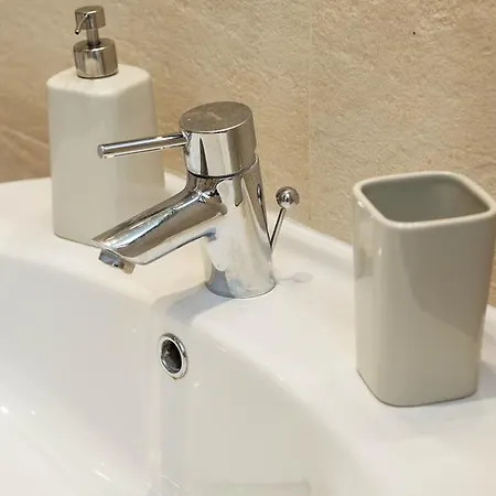 Apartment M *