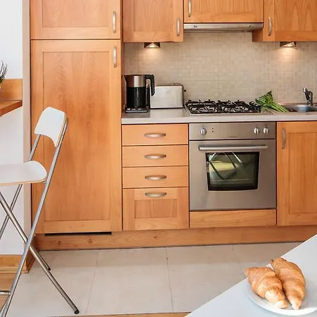 Apartment M